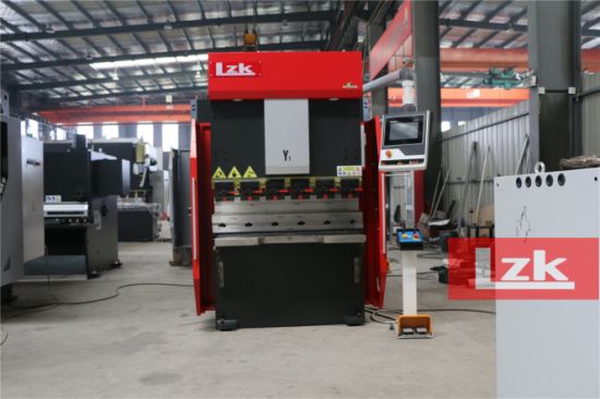 آلة ثني الصفائح المعدنية المصغرة CNC Hydrauilc 30 طن