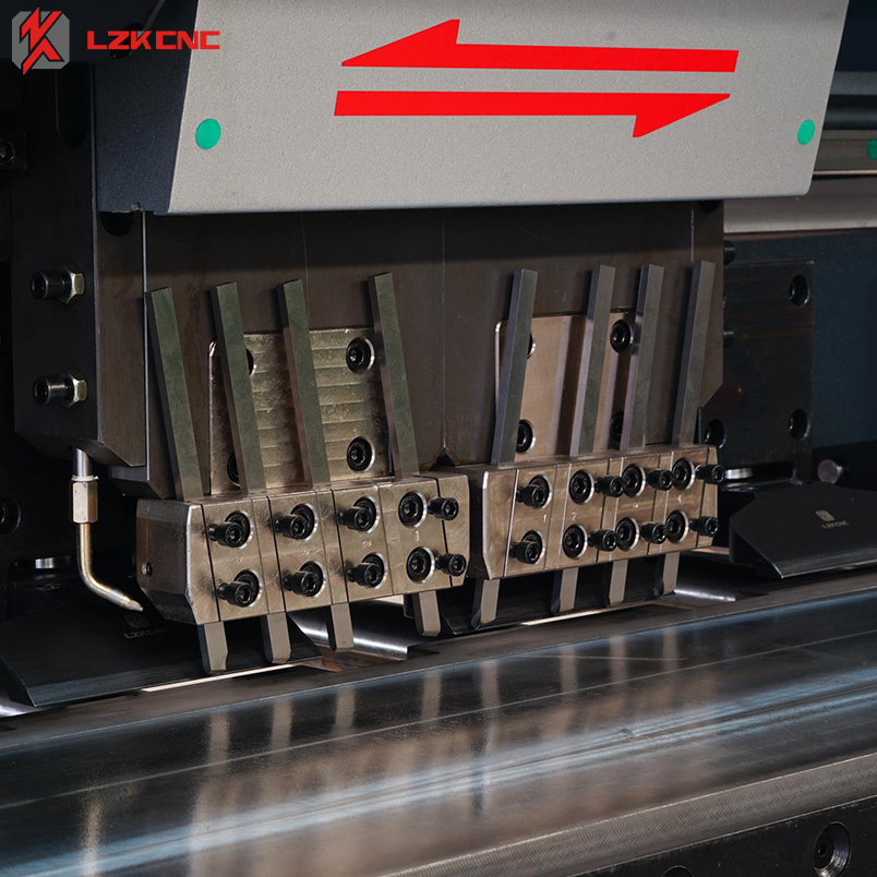 آلة الأخدود الرأسية الهيدروليكية CNC من LZK